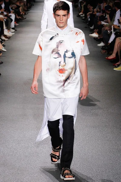 Look 41